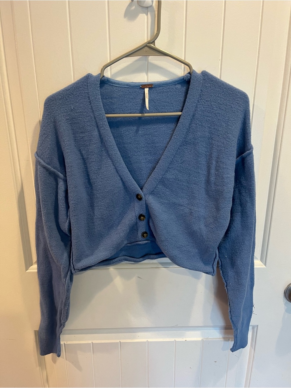 Free People Blue V-Neck Cropped Button Cardigan Sweater Size XS Crop Summer EUC